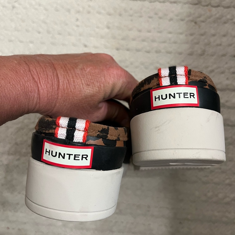 Shoes - Picture 3 of 5